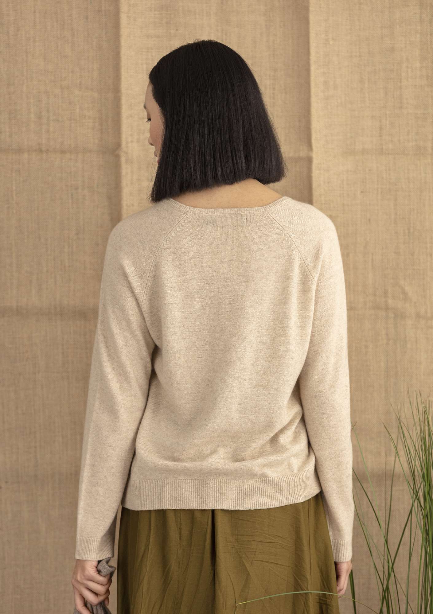 Cashmere sweater natural melange/solid colour thumbnail