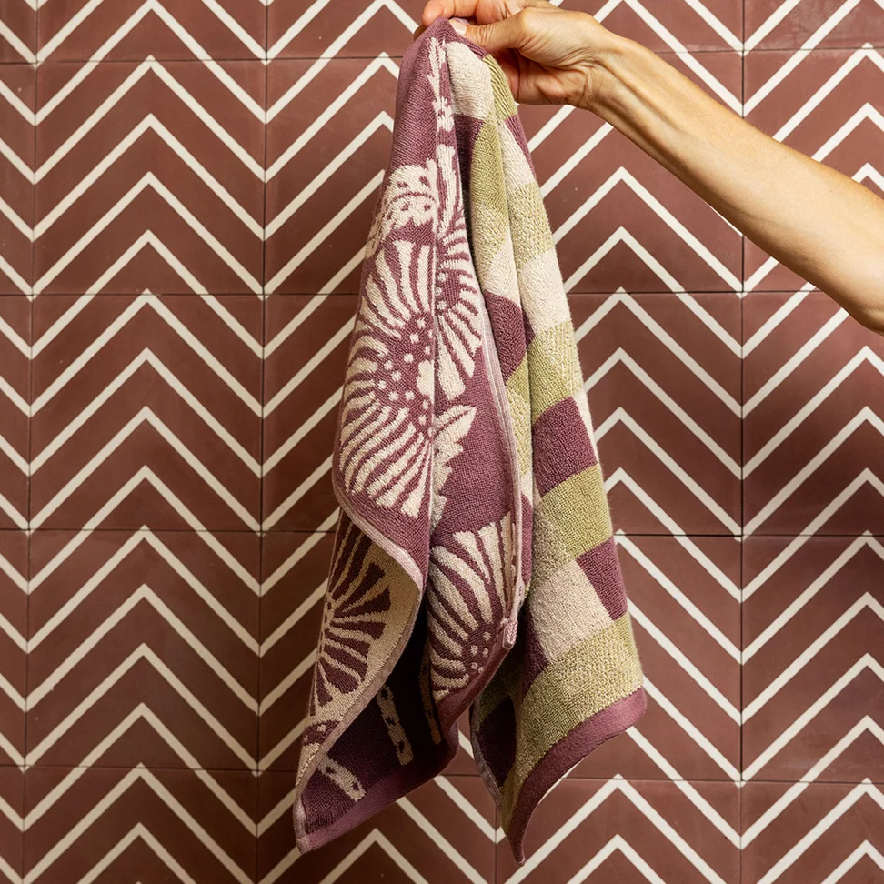 “Poppies” guest towel 2-pack in organic cotton - mauve