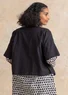Geweven blouse "Vendela" van biologisch katoen (zwart L)