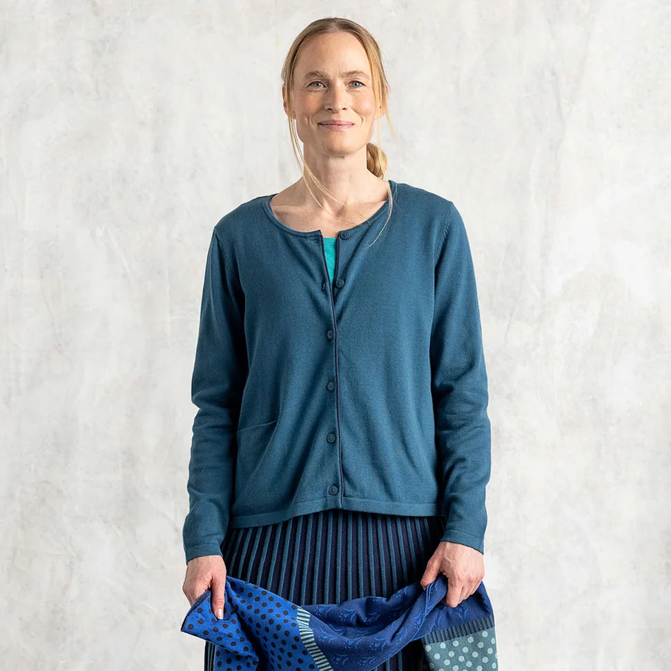 Cardigan in organic/recycled cotton - dark petrol blue