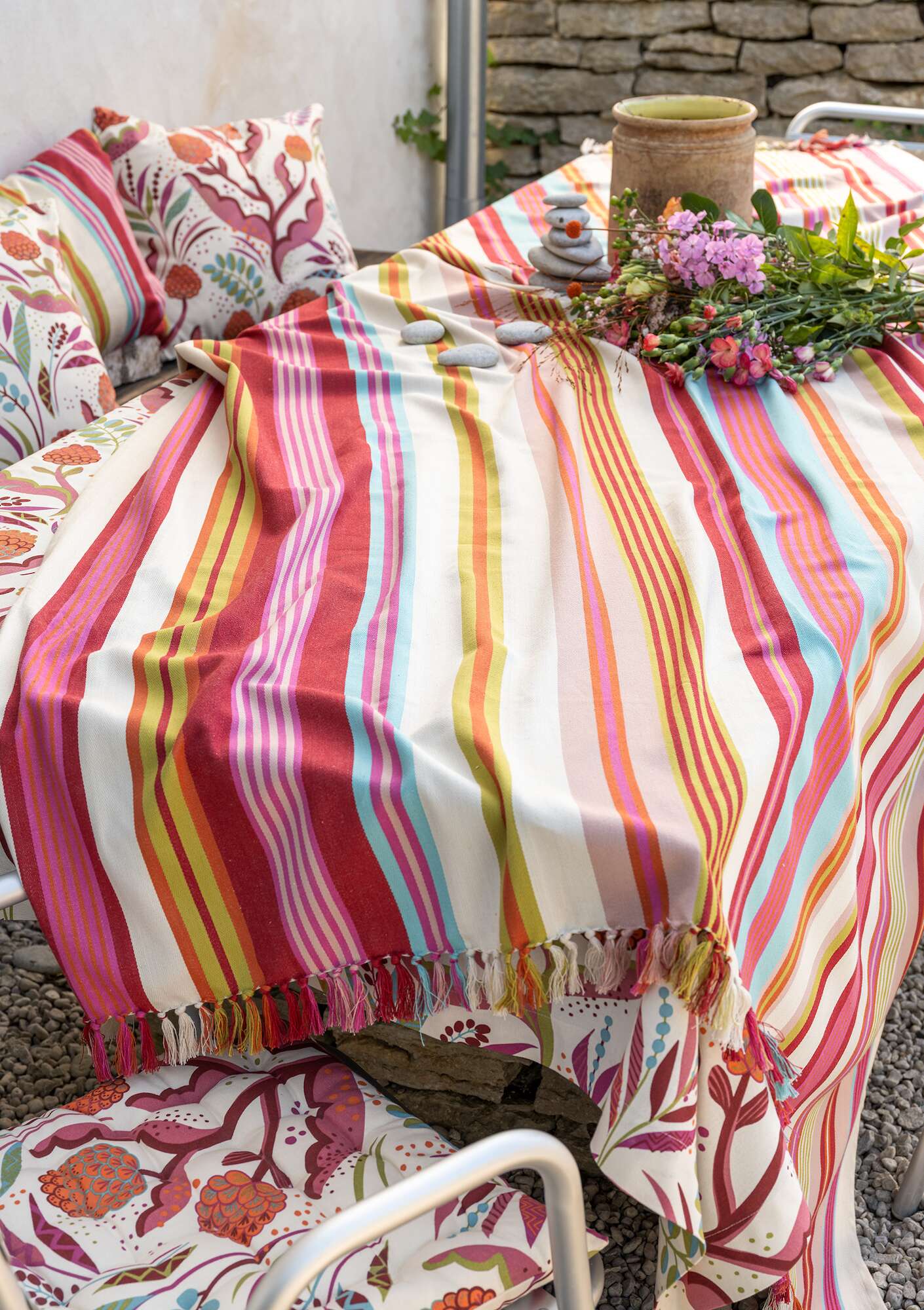 “Bolster” tablecloth in organic cotton tomato thumbnail