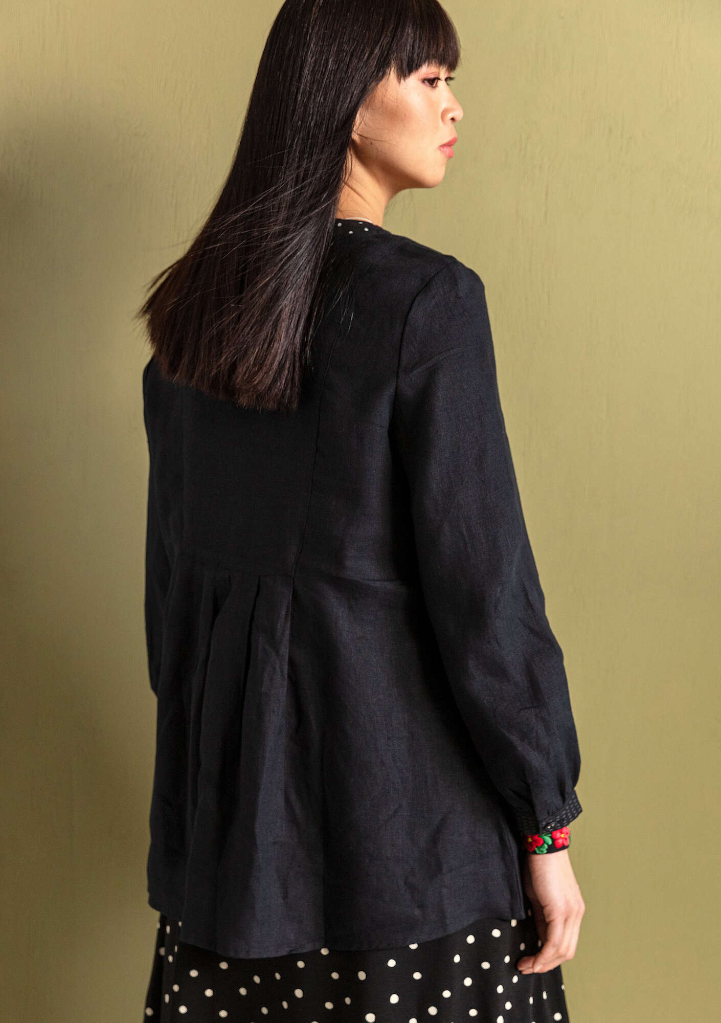 “Fiona” woven linen blouse black thumbnail