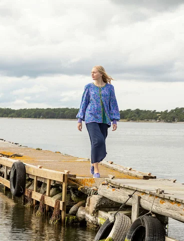 Kofta "Bohuslän" i ekologisk/återvunnen bomull - tistel