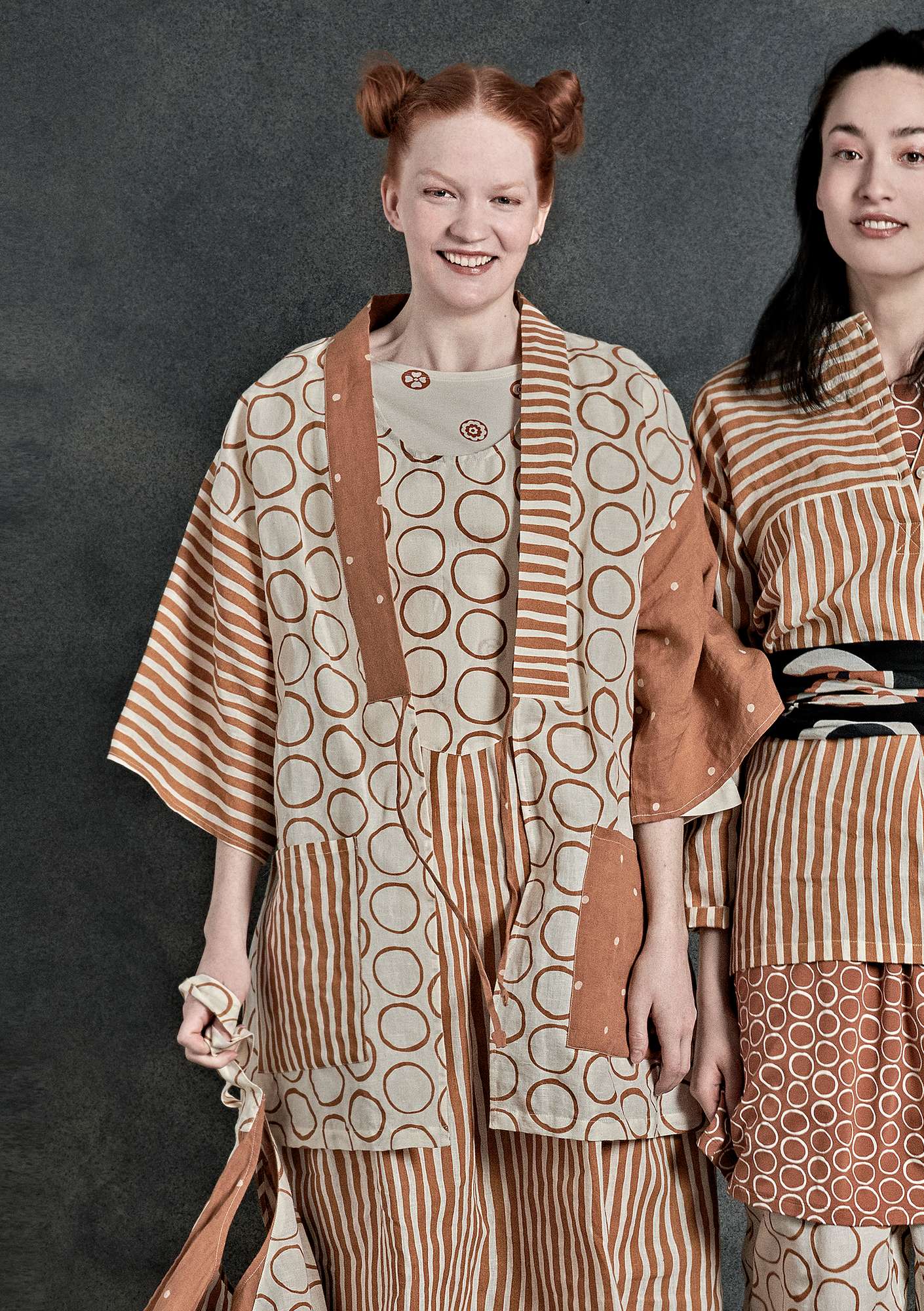  Kimono «Matsumoto» i lin/bomull ubleket/brent sienna