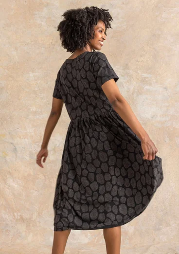Jerseykleid „Himla“ aus Bio-Baumwolle - schwarz-gemustert