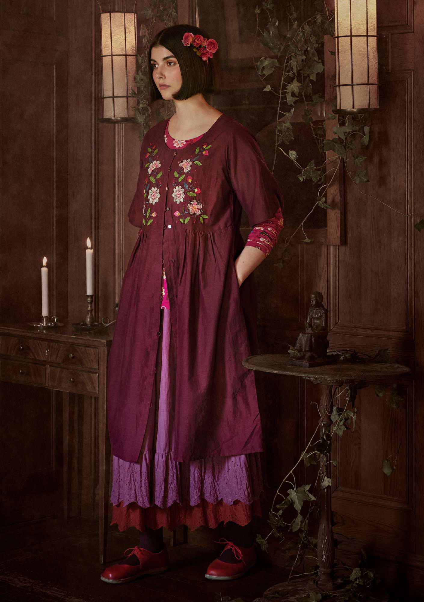 “Margrethe” woven dress in organic cotton/silk aubergine thumbnail