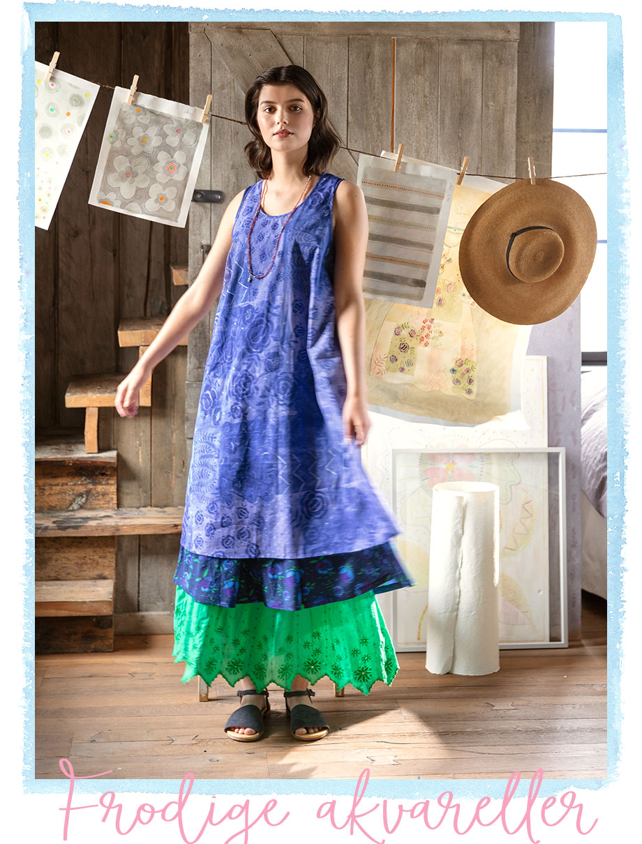 “Rosewood” sleeveless woven dress in organic cotton