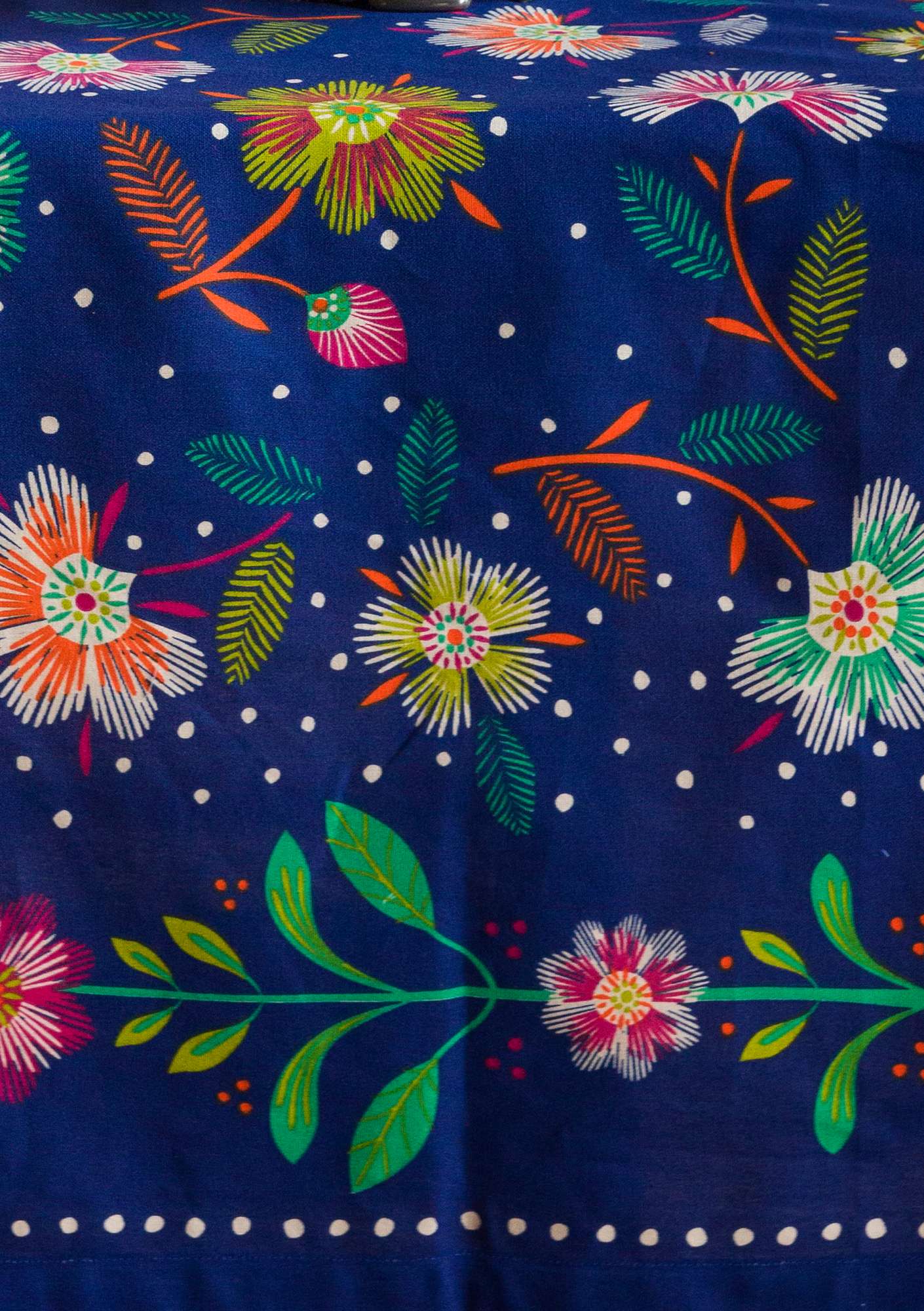 “Margrethe” organic cotton fabric klein blue thumbnail