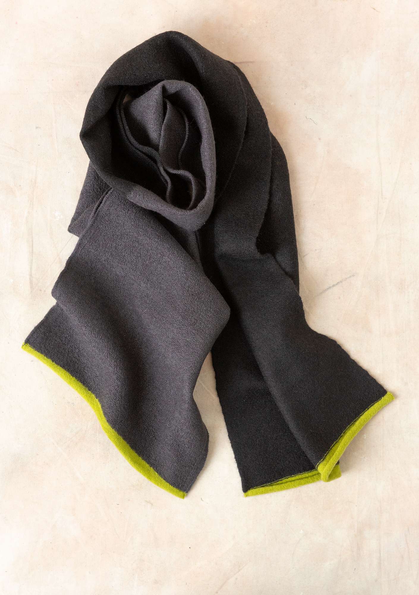 Knitted organic wool scarf black/ash grey thumbnail
