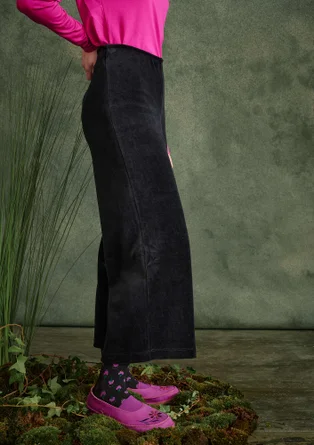 Velours broek "Orsa" van biologisch katoen/gerecycled polyester - zwart