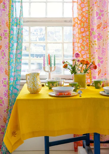 Washed linen tablecloth - sunflower