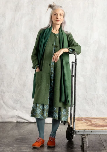 Langstrickjacke aus gefilzter Bio-Wolle - waldgrün-melange