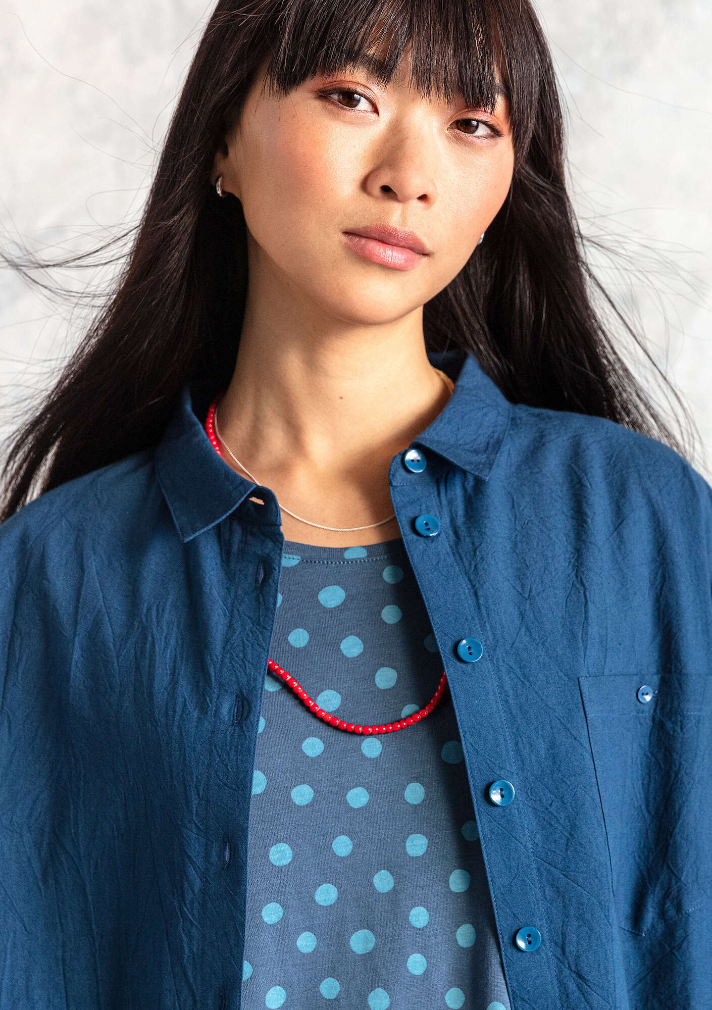 “Hi” woven organic cotton shirt indigo blue thumbnail