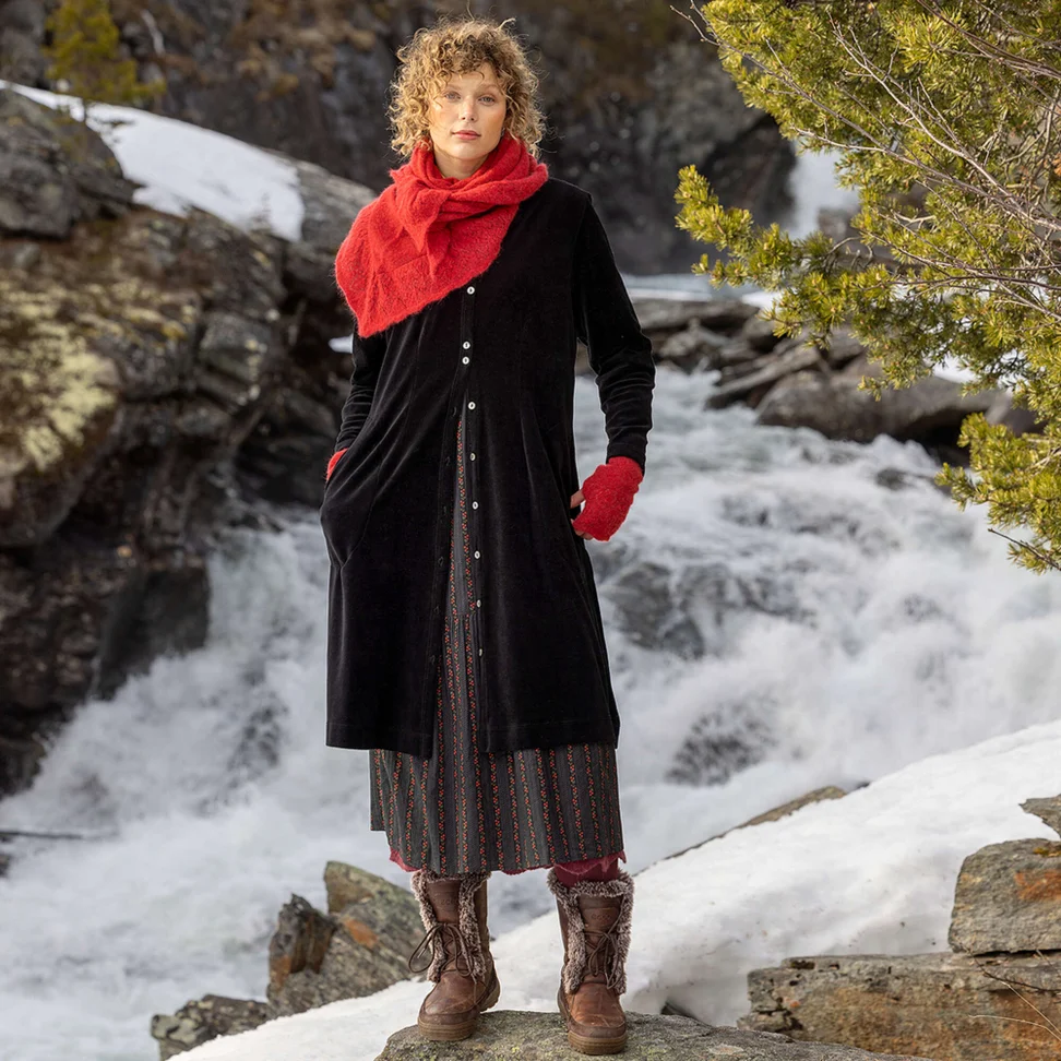 Robe "Nootka" en velours de coton biologique/polyester recyclé - noir