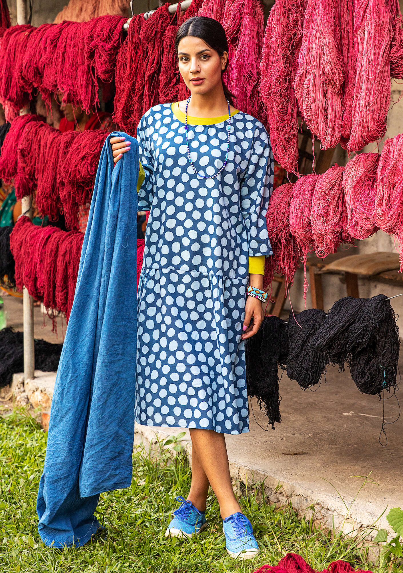 “Yayoi” woven dress in organic cotton indigo