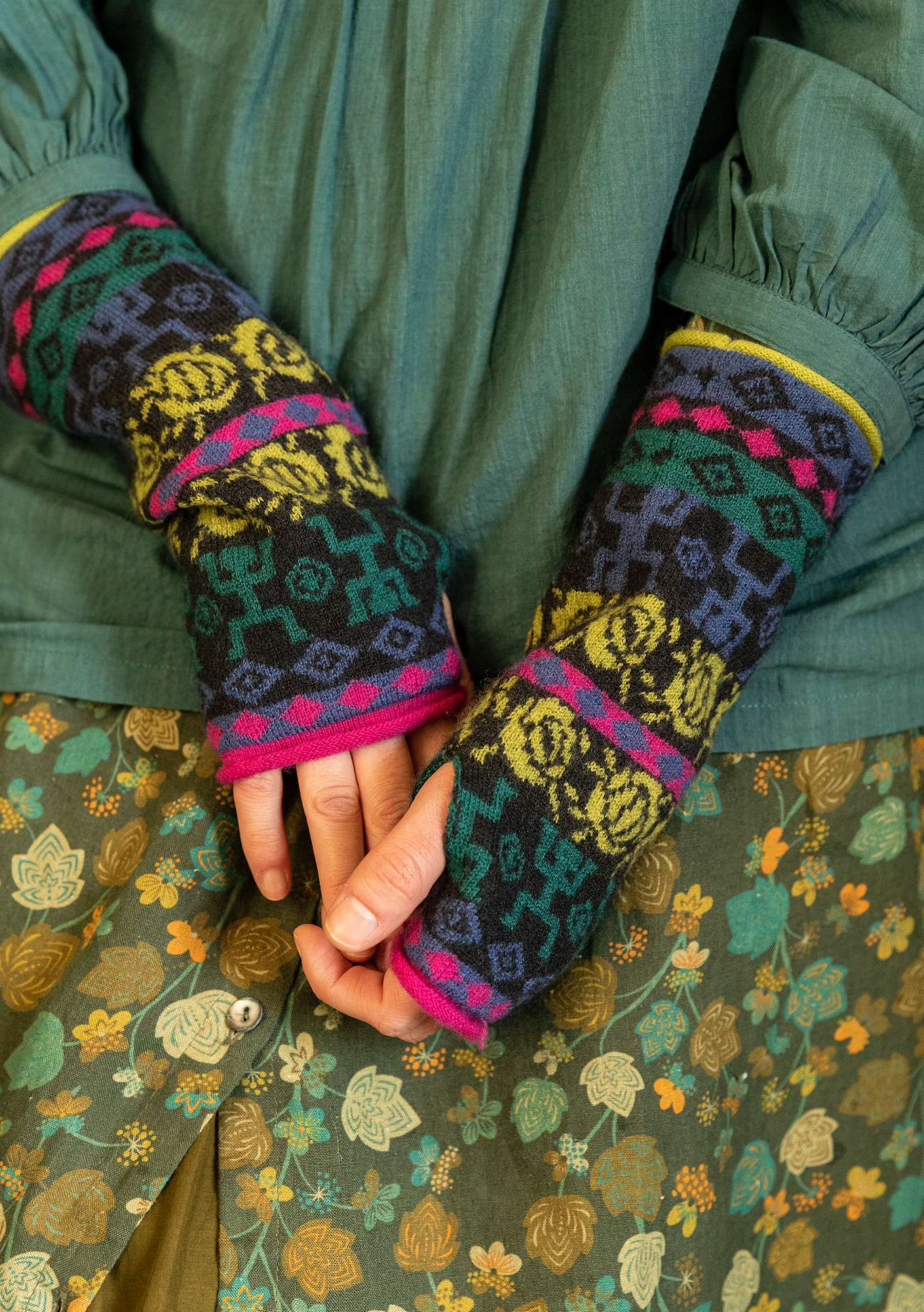 “Bolivia” organic wool fingerless gloves multi-color thumbnail