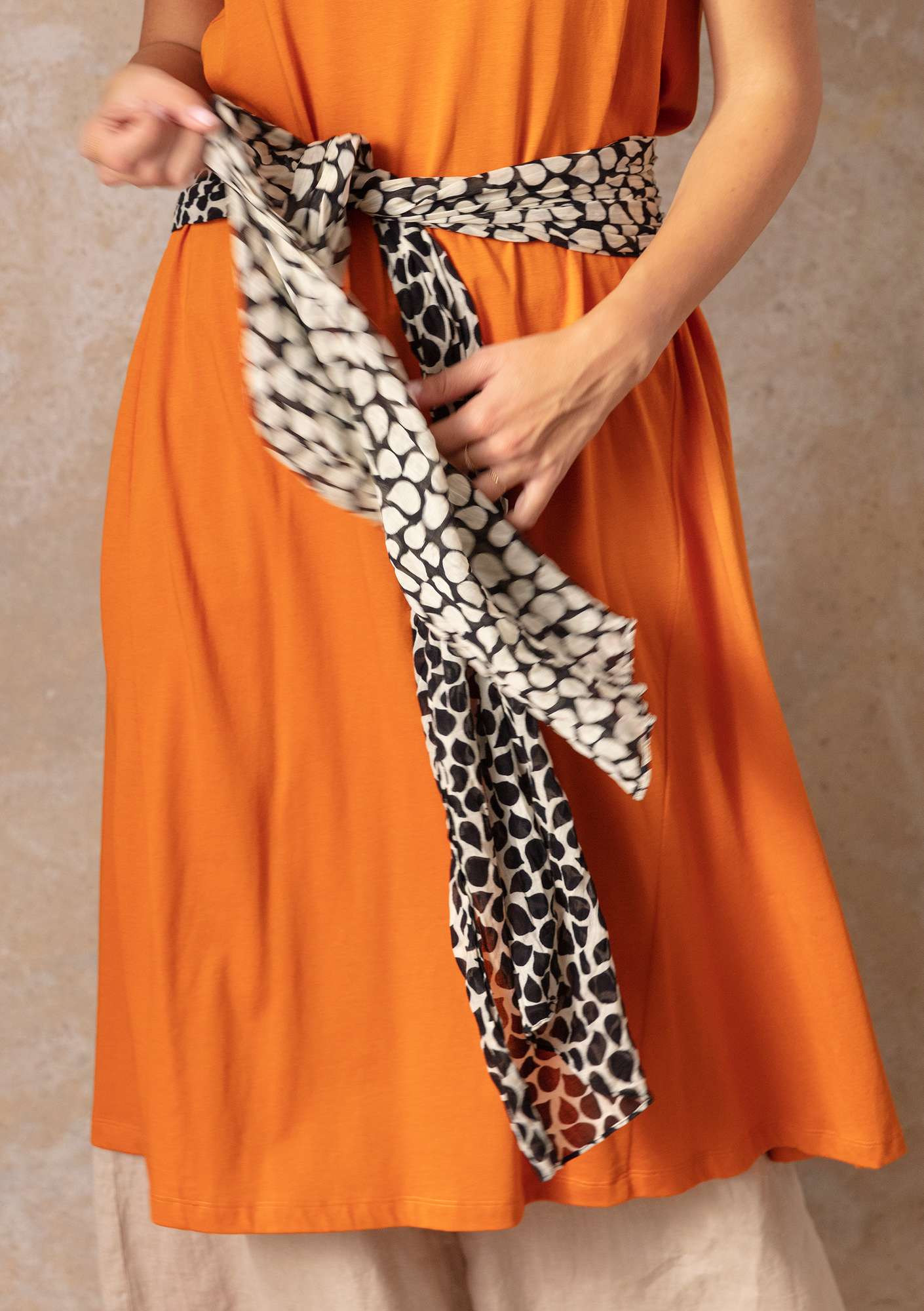 Serafina shawl black/patterned