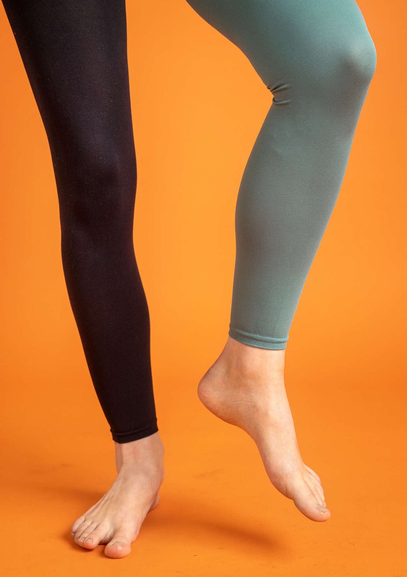 Solid-colored leggings in recycled nylon artemisia