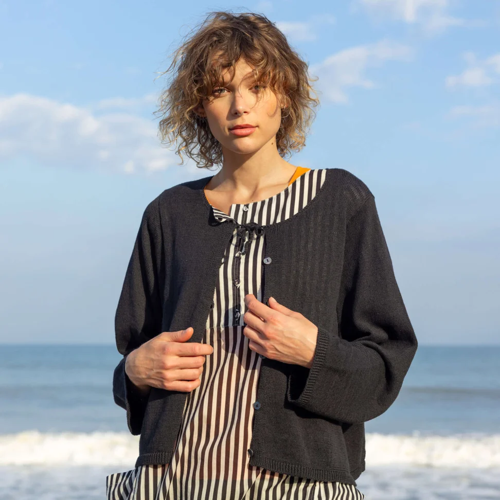 Kofta i lin/ekologisk bomull - svart