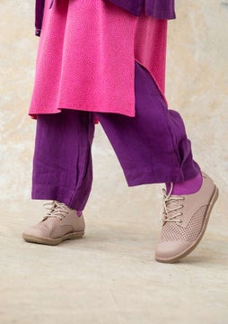 Lace-up shoe pink sand
