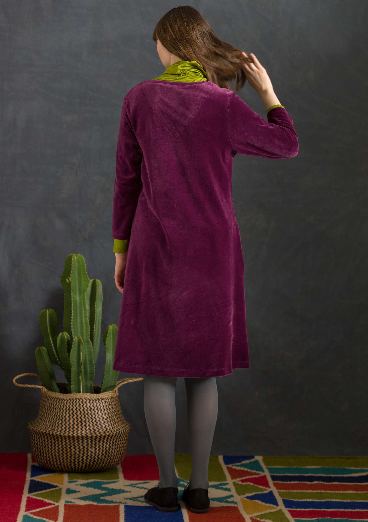 Velours jurk van biologisch katoen/gerecycled polyester wijndruif thumbnail