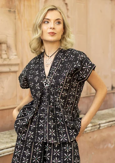 “Chamomile” sleeveless organic cotton blouse - black