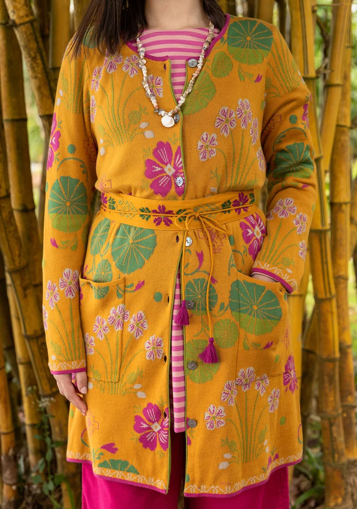 Langstrickjacke „Täppa“ aus Bio-Baumwolle - senf