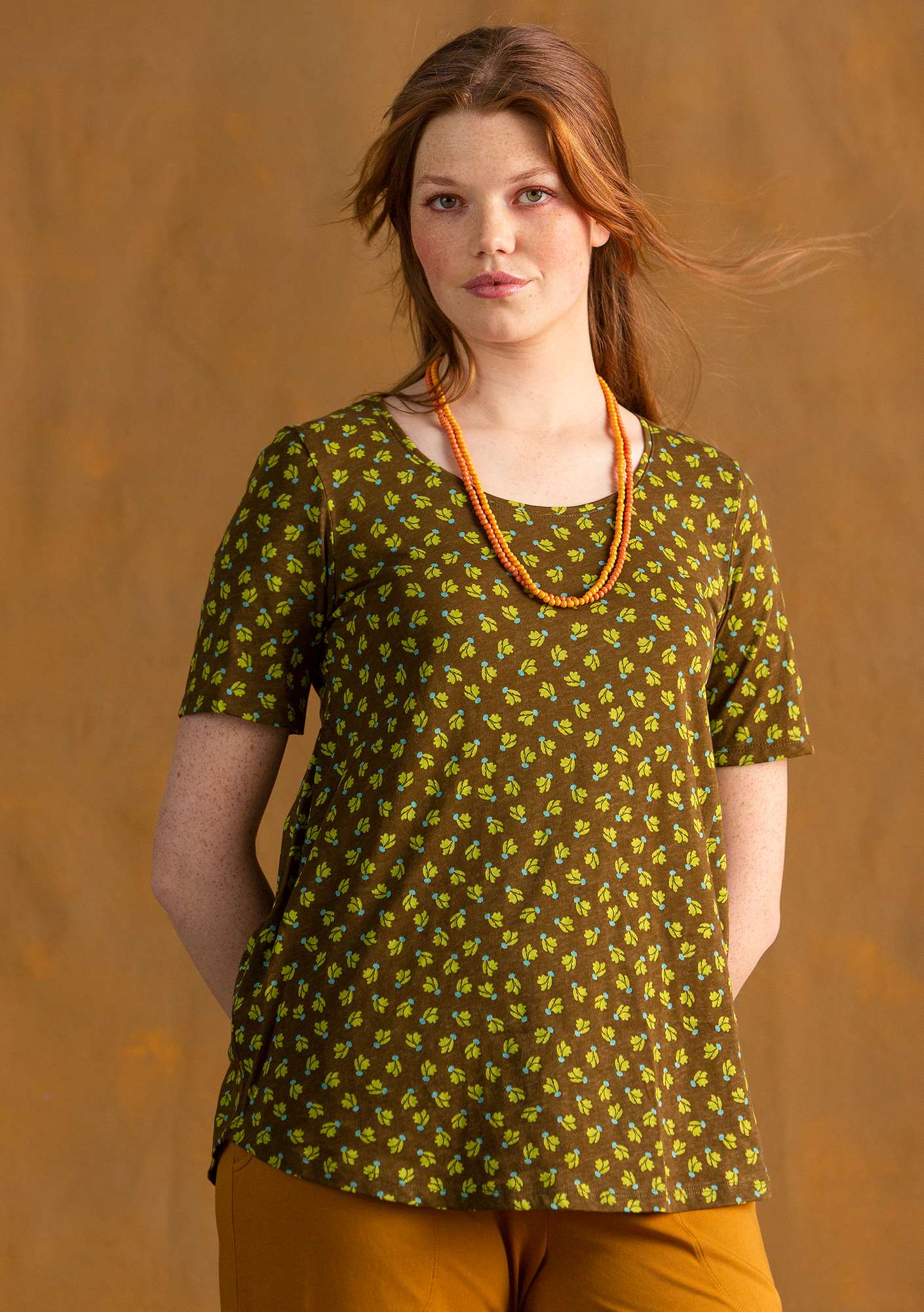 “Beety” organic cotton top dark olive/patterned thumbnail