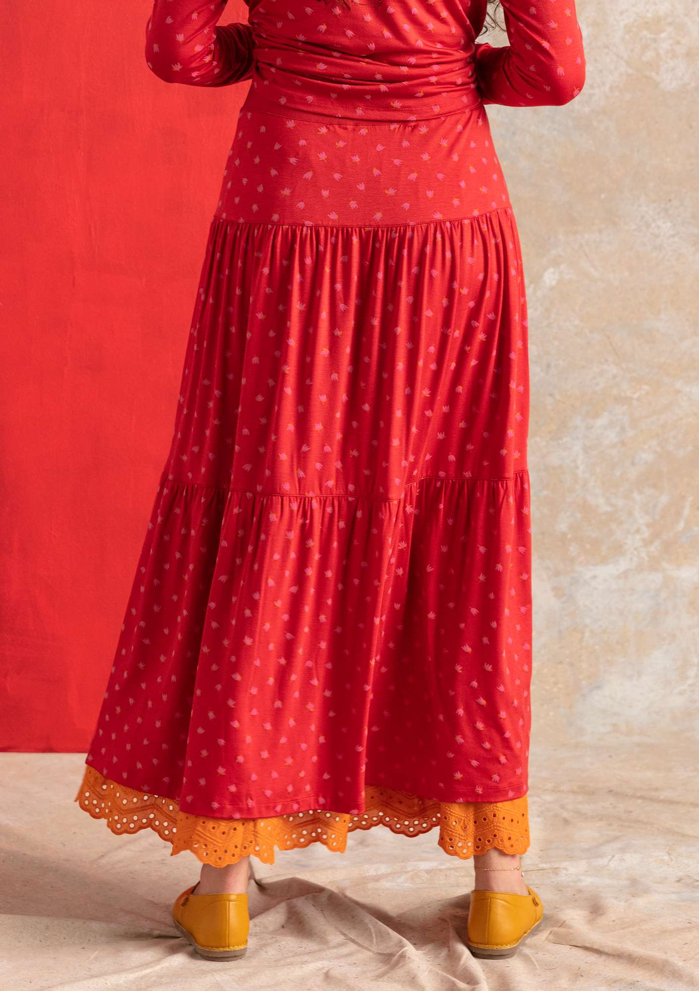 “Adena” lyocell/elastane jersey skirt parrot red/patterned