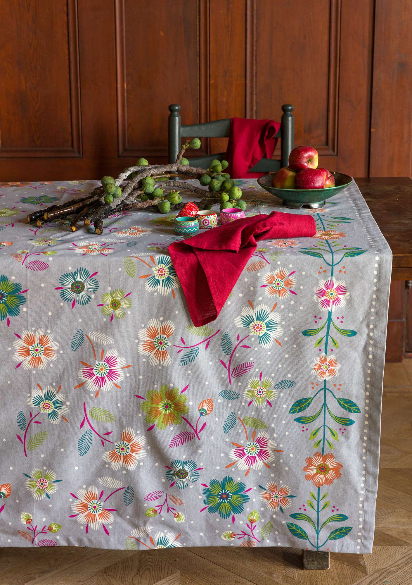 “Margrethe” tablecloth in organic cotton heron