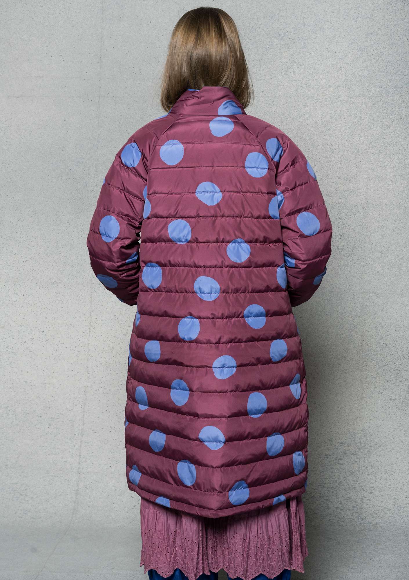 “Juno” down coat made from recycled polyester/recycled down grape thumbnail