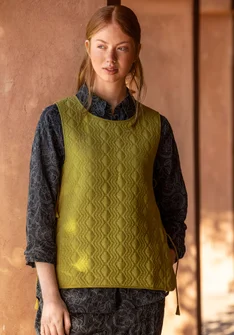 Stepp-Pullunder „Noor“ aus Bio-Baumwolle - olive