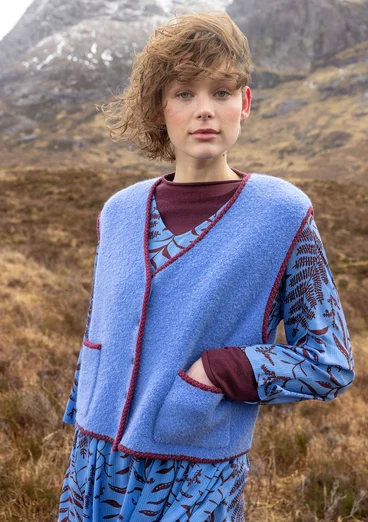 Strickweste „Sälen“ aus Wollbouclé - meeresblau