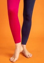 Solid-colour leggings made from recycled polyamide - cyklamen