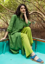 Solid-colored jersey pants in organic cotton - kiwi