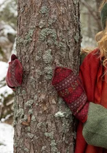 “Canwood” mittens in organic wool - grape