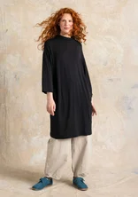 “Hillevi” floral/solid-colored jersey dress in lyocell/spandex - black