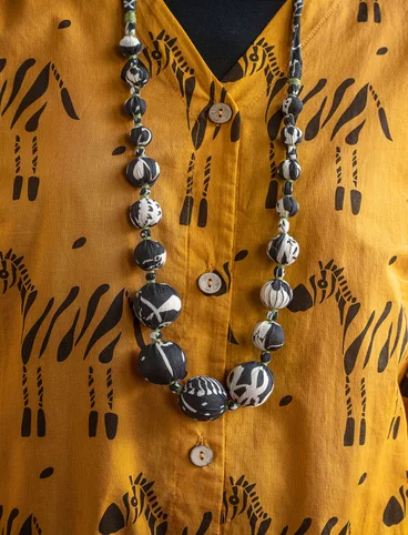 “Zuri” organic cotton/recycled wood necklace - svart