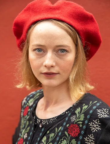 Knit beret in felted organic wool - tomat