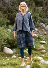Vegetable-dyed cardigan in organic cotton/wool - light haze blue