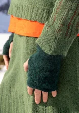 “Forget-me-not” fingerless gloves in an alpaca blend - dark jade/melange